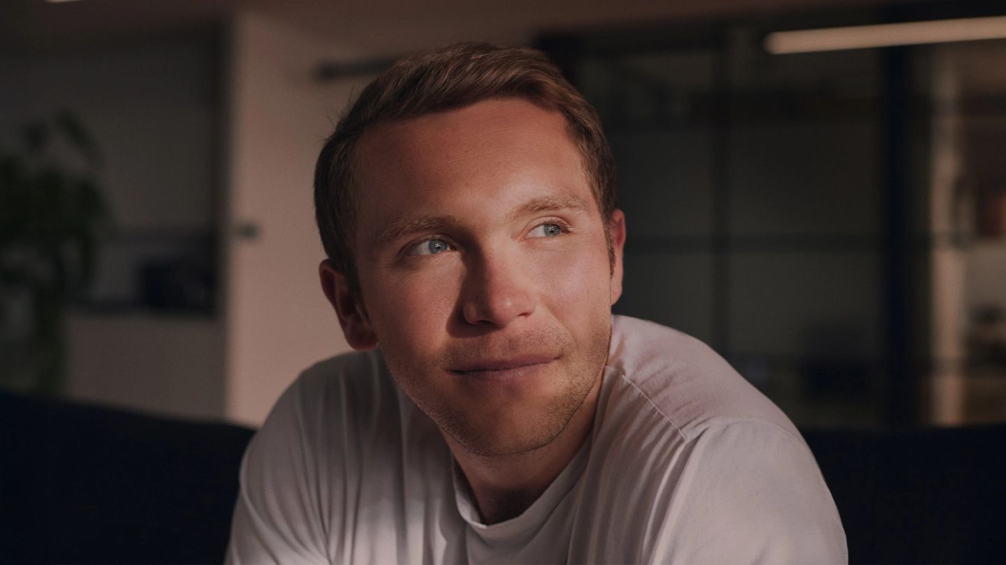 “You really have to be unwaveringly obsessed..." Harry Stebbings on six-day work weeks, The Social Network, and AI