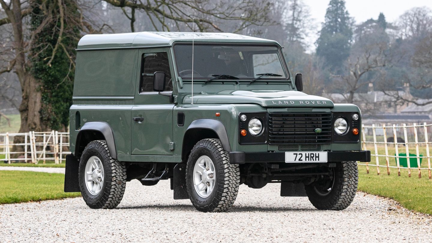 Royal rumble: King Charles’s Land Rover Defender is up for sale