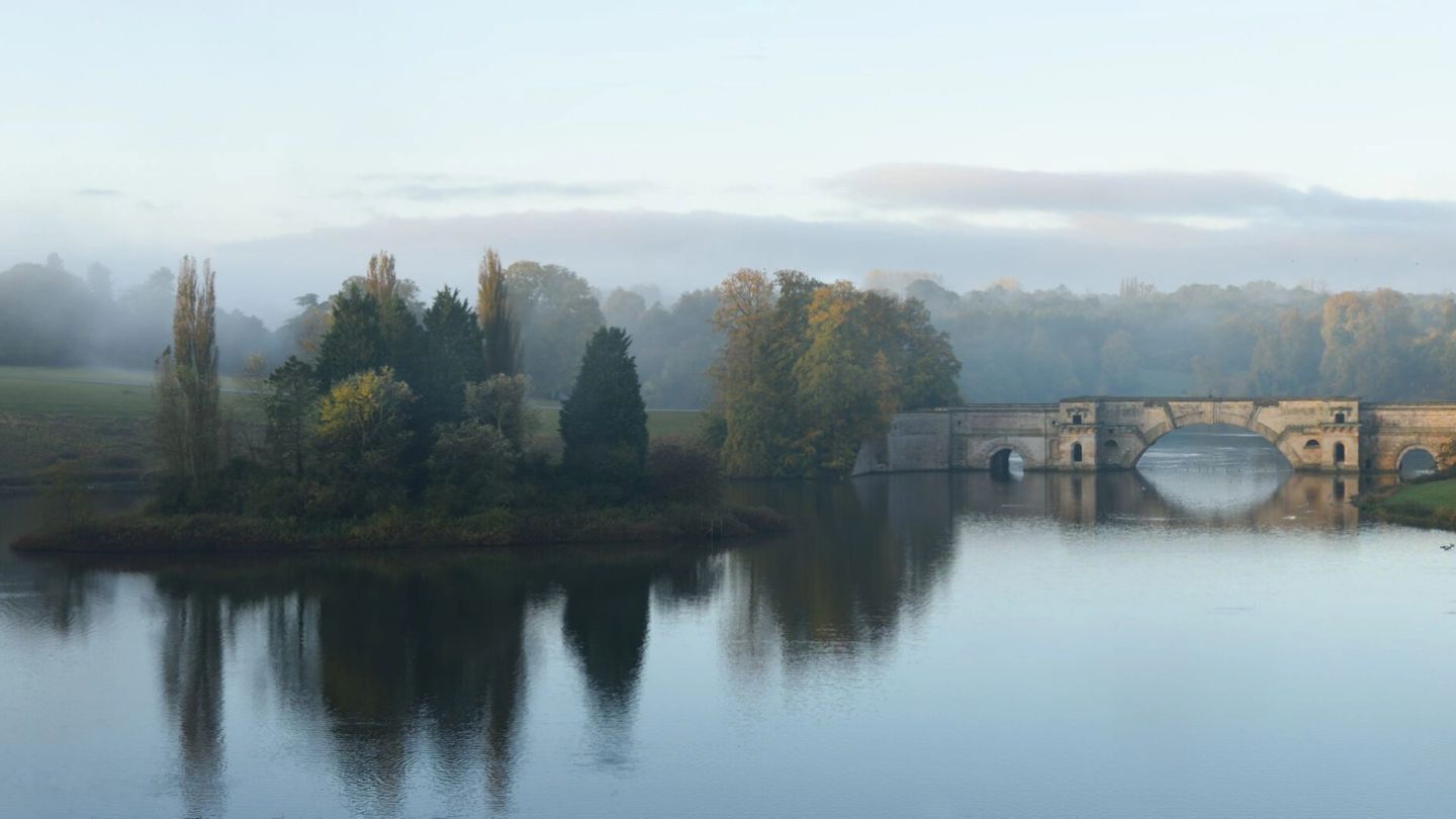 A bigger splash: The rise and rise of the status lake
