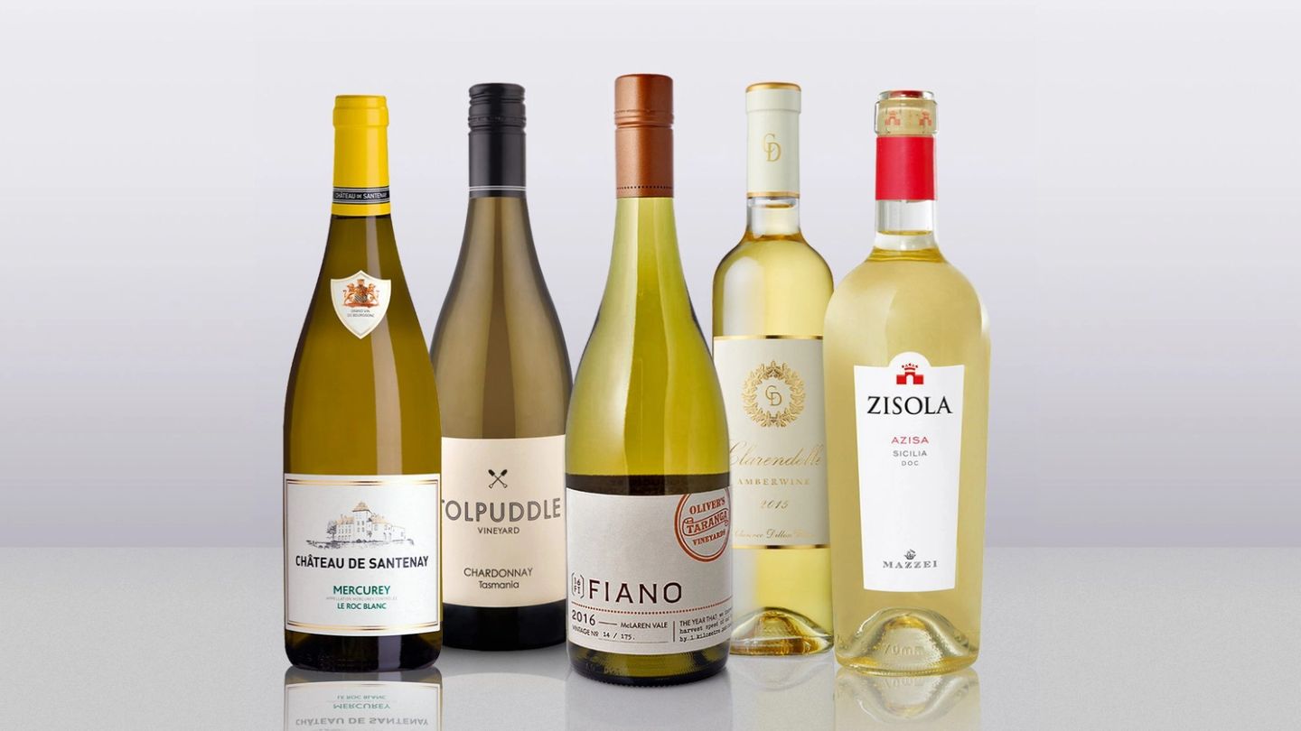 These are the 8 outstanding white wines we’re drinking this year