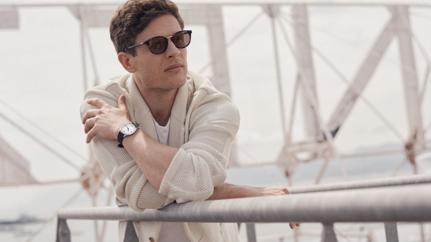 This is why confident men are more attractive