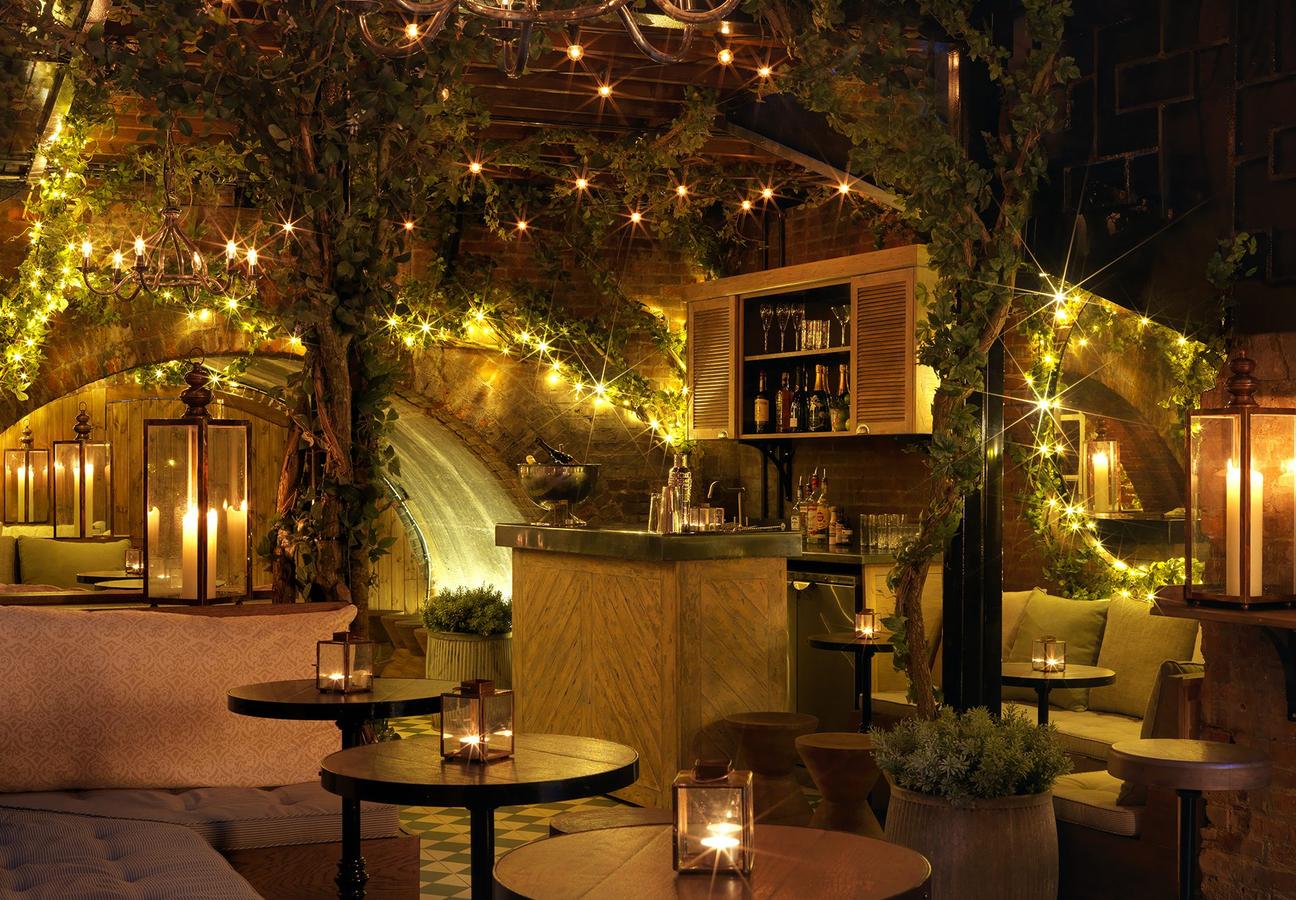 Bloomsbury Club Bar