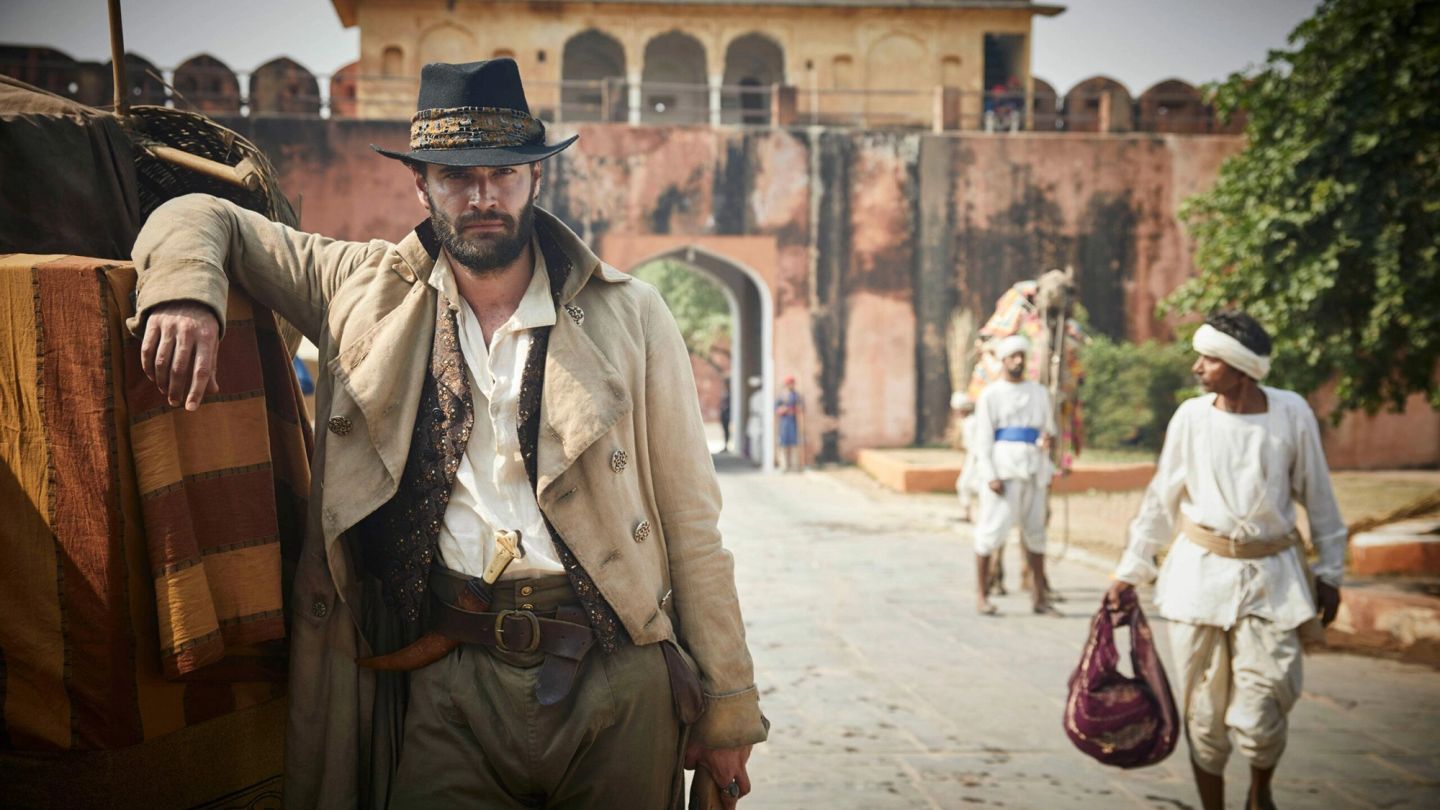Tom Bateman: “I question myself every single day”
