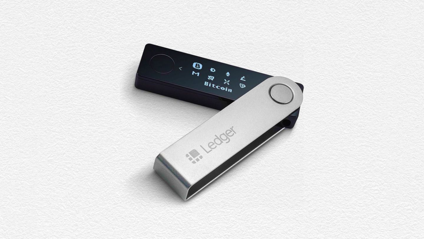 Editor’s Picks: Digital Wallet, Rosé Dry Gin and Hydrogen Concept Car
