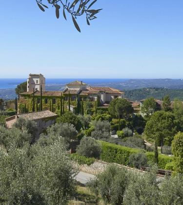 Chȃteau Saint-Martin is the ultimate in Riviera chic