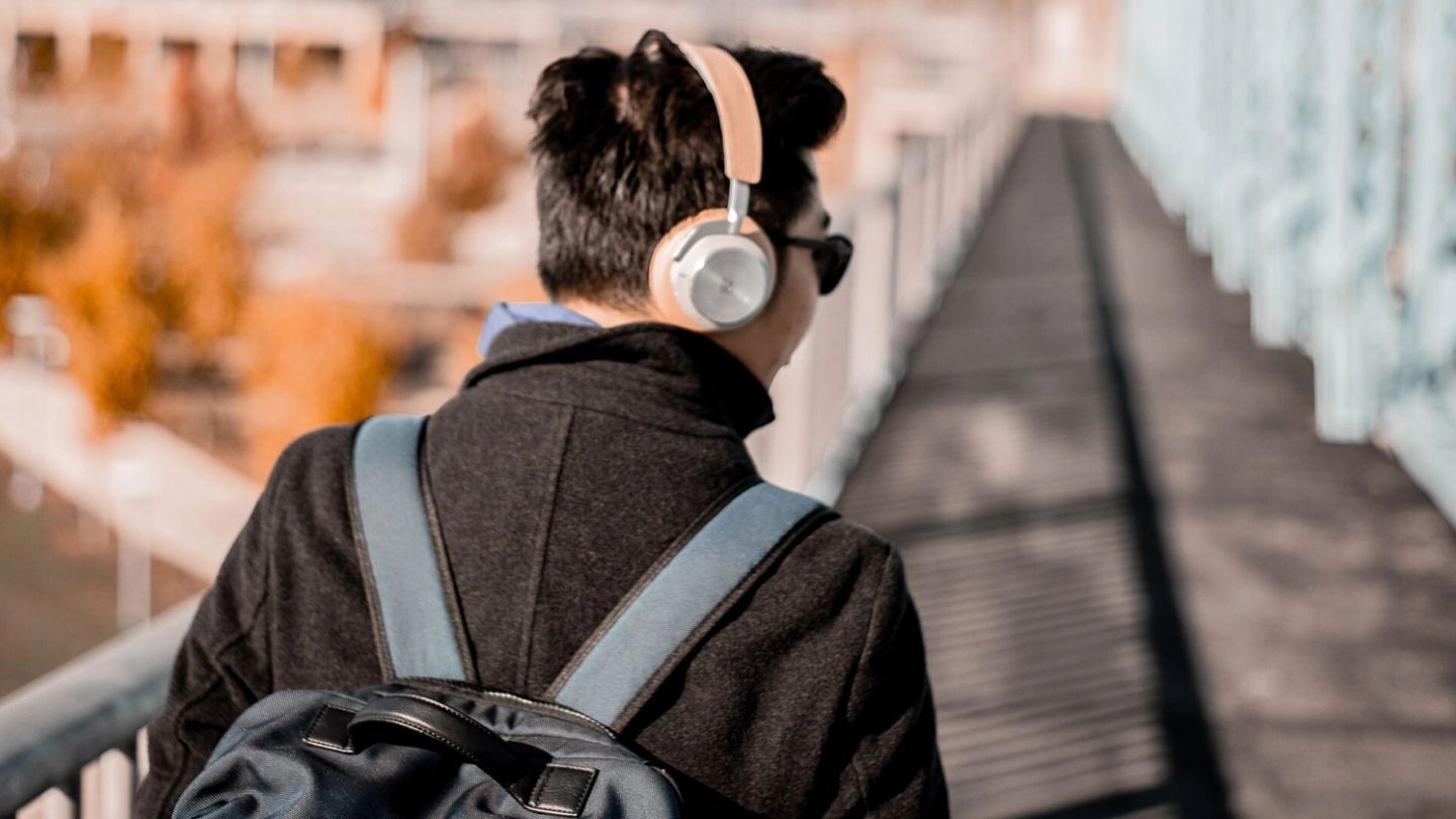 Pack these noise-cancelling headphones next time you travel