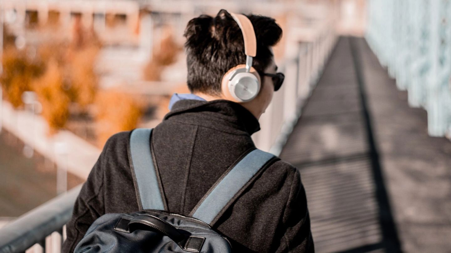 Pack these noise-cancelling headphones next time you travel