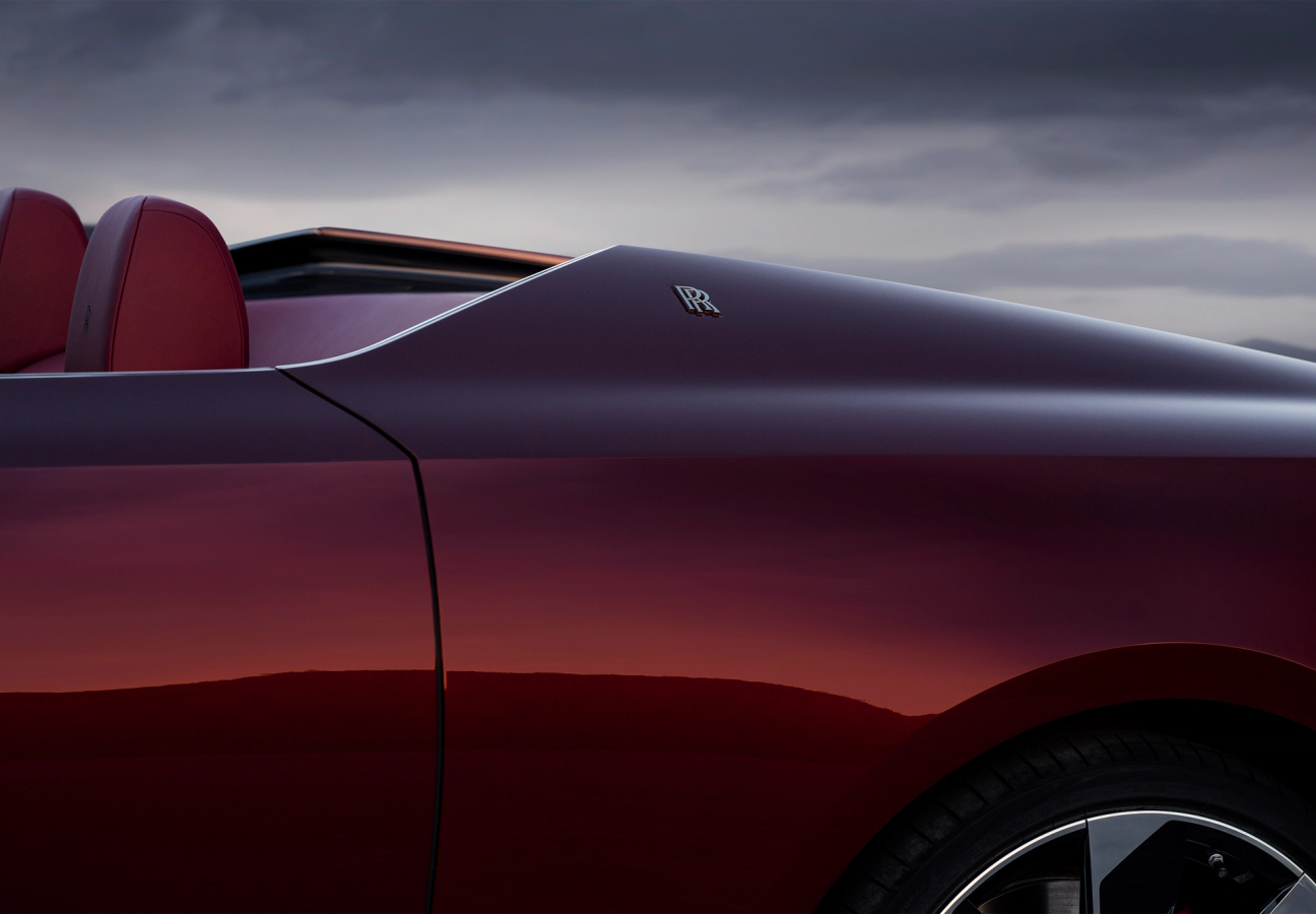 Side of the Rolls-Royce La Rose Noire