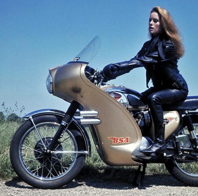 The Ultimate Guide to Women's Motorcycle Gear - Damon Motorcycles