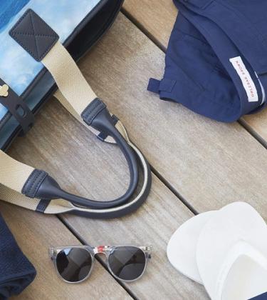 You should have these 10 things in your beach bag this summer