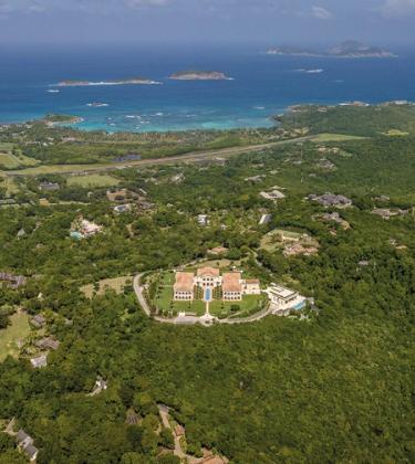 Villa located on the hilltop in Mustique