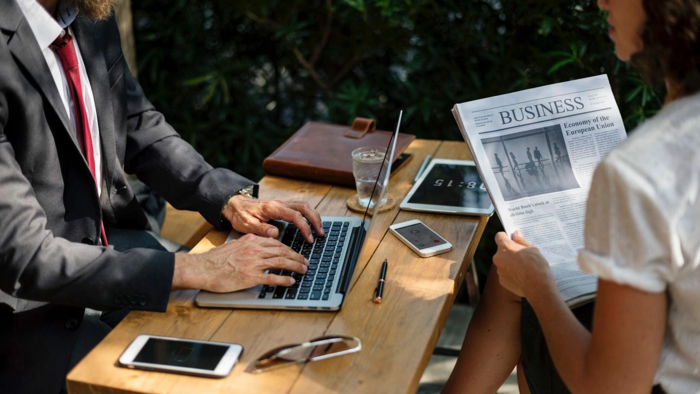 A gentleman’s guide to dating at work (without ending up in HR)