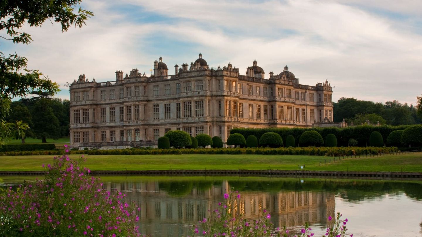 How to decorate your stately home