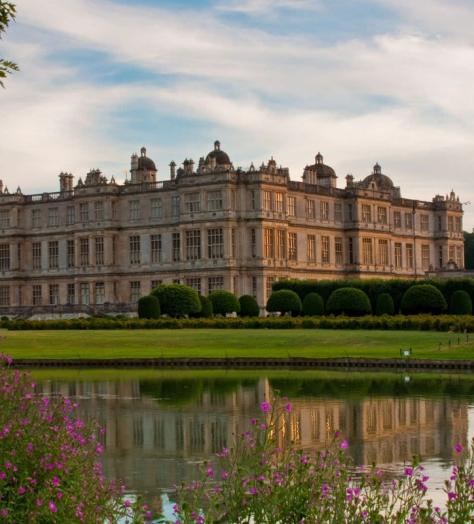 How to decorate your stately home