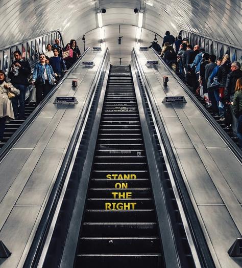 How to behave on the Tube