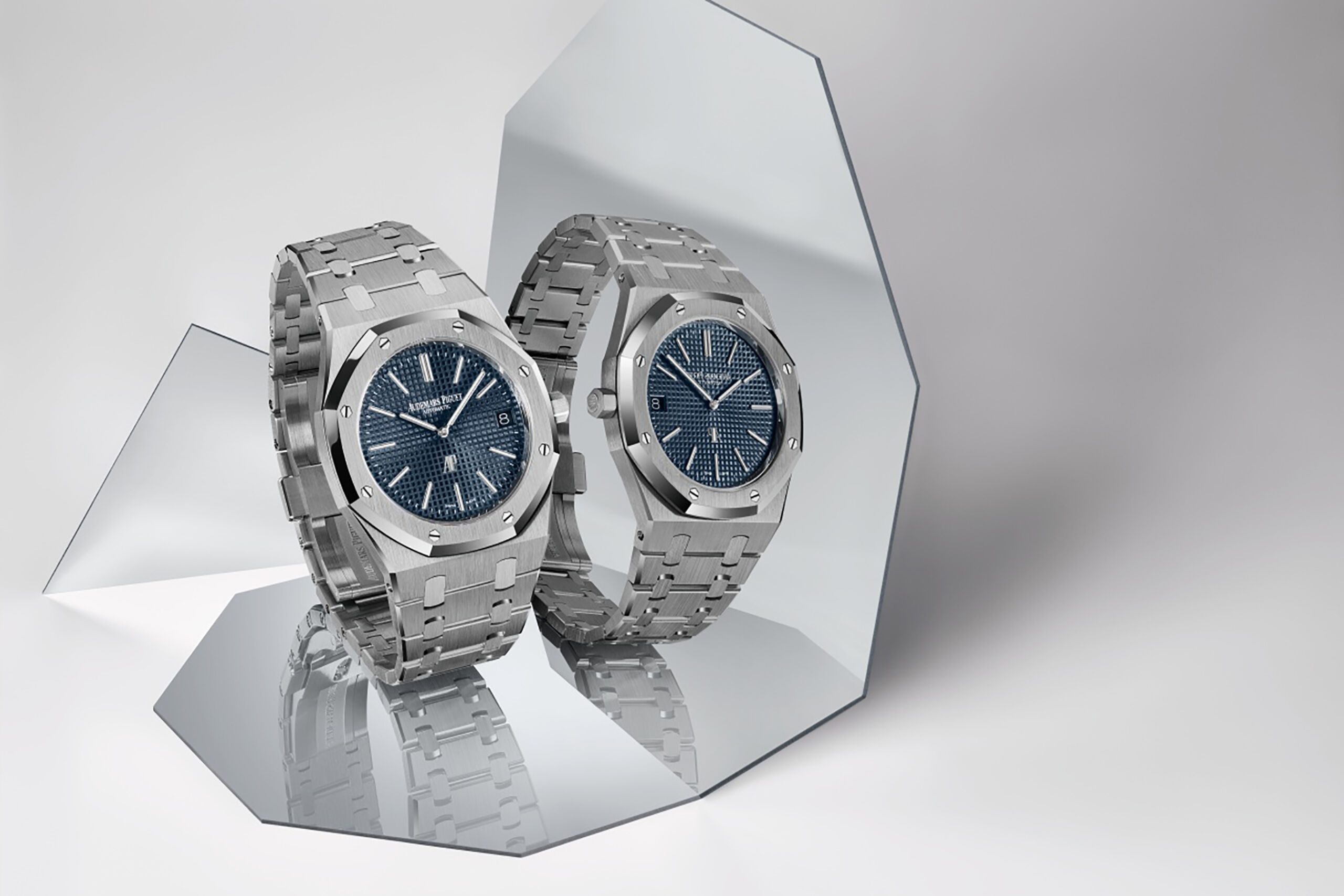 Audemars Piguet Debuts New Models for 50th Anniversary of Royal Oak – Robb  Report