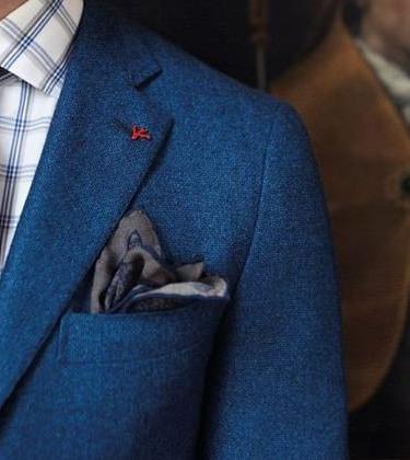 STYLE – Perfect Pocket Squares For Your Personality