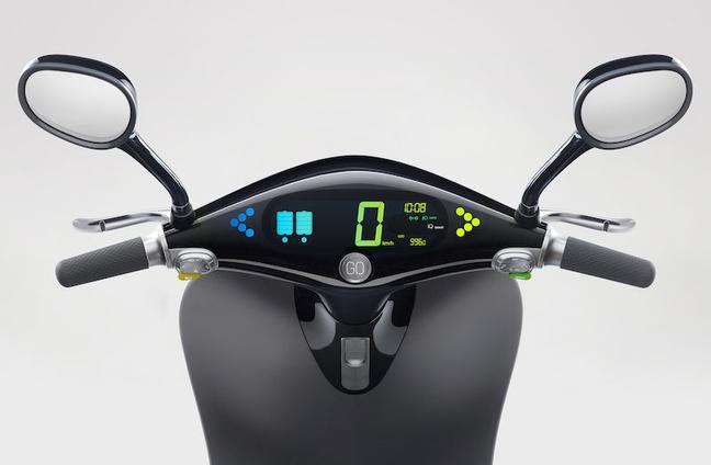 Gogoro-Smartscooter-Dashboard-0617