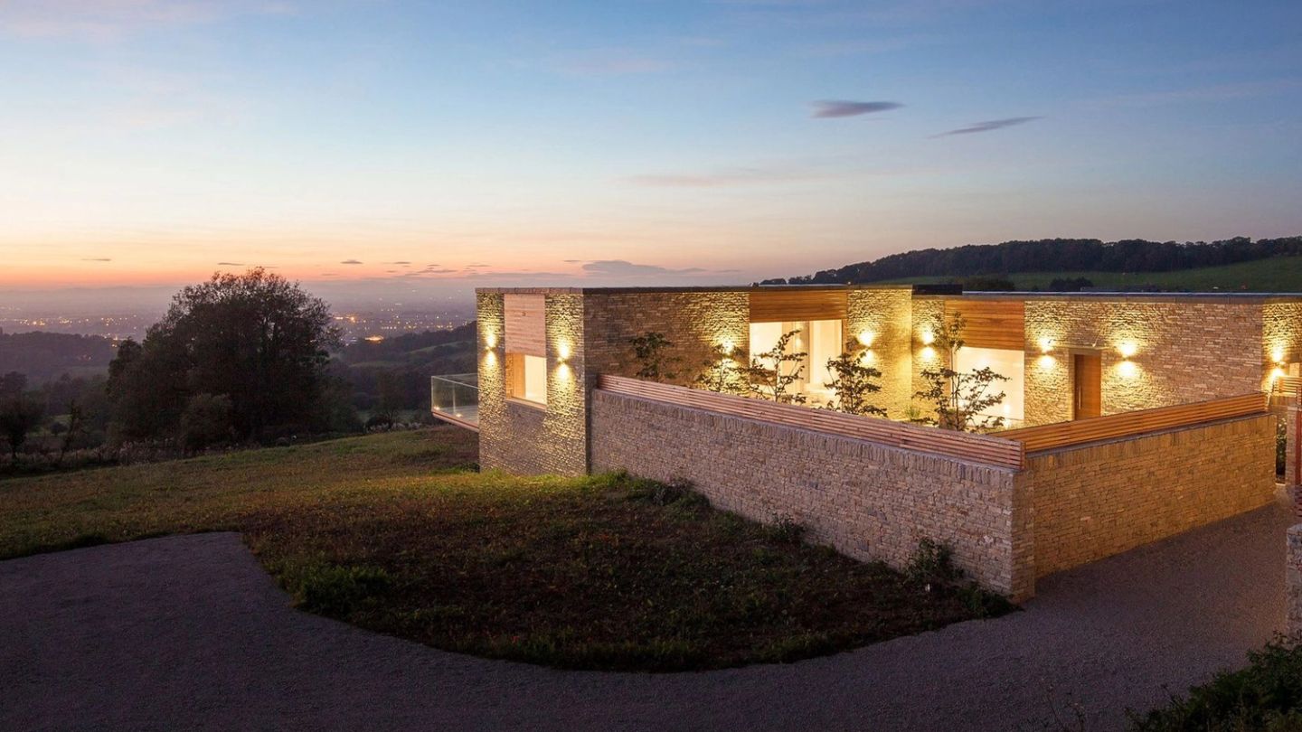 9 extraordinary Cotswolds properties that are ready for a party