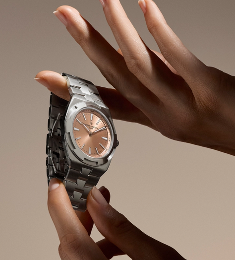 Watch of the Week: Smoking salmon