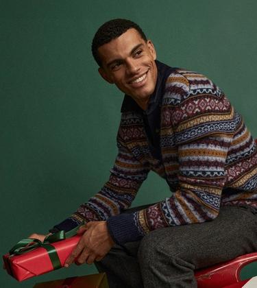 With new patterns and limited-edition pieces, Aubin has Christmas all knitted up