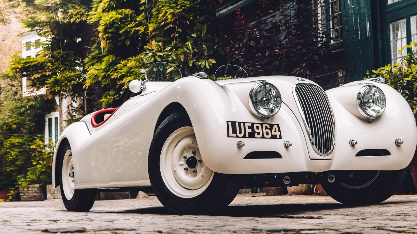 We took a mint condition 1952 Jaguar to the streets of London
