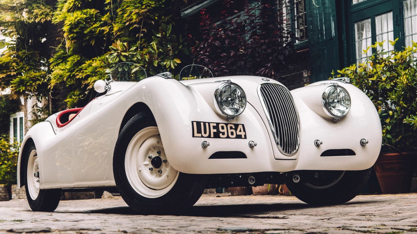 We took a mint condition 1952 Jaguar to the streets of London