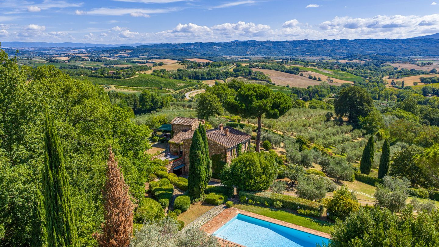 Property of the Week: Cetona, Siena, Tuscany Farmhouse