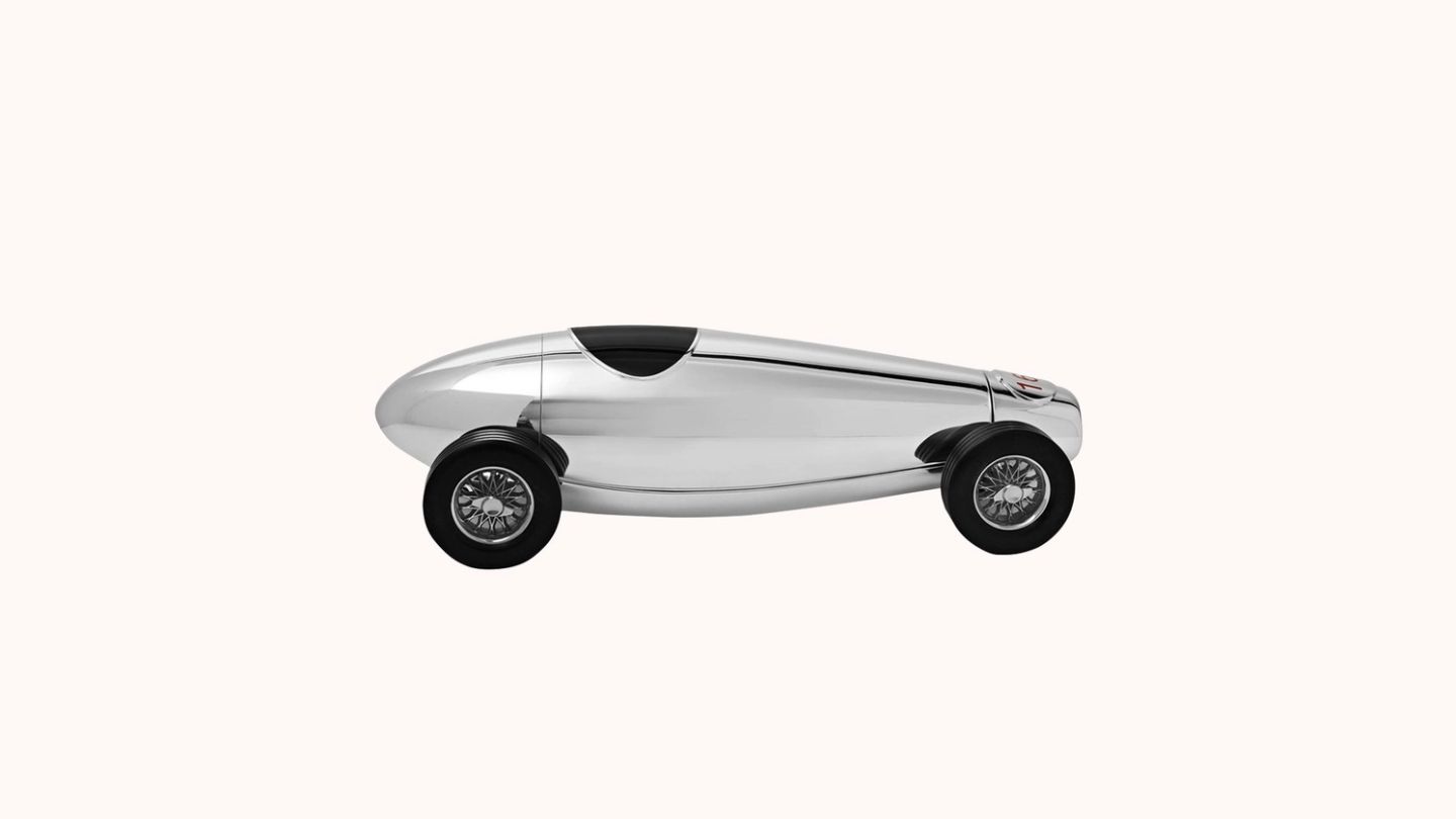 Editor’s Picks: Sustainable Surfboard, Watch Box and Suede Chelsea Boots