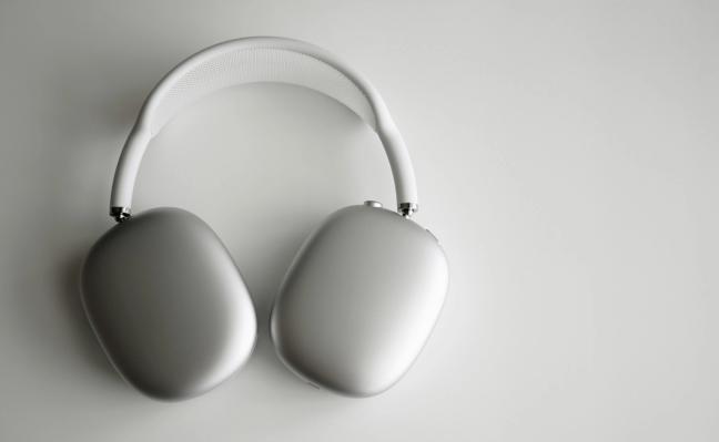 Why Noise-Cancelling Headphones Suddenly Matters