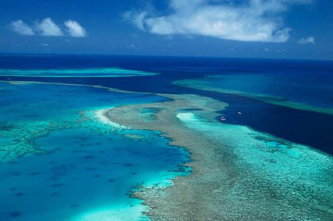 scenery-great-barrier-reef-aerial