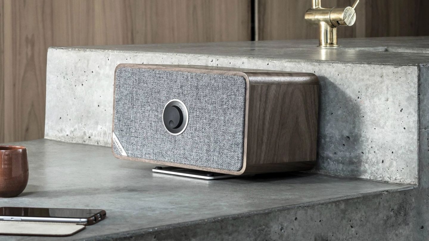 Why every gentleman needs a good sound system in his home