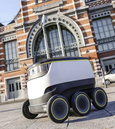 Hermes robot courier