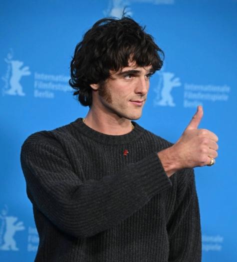 Jacob Elordi goes all literal with his Wuthering Heights sideburns