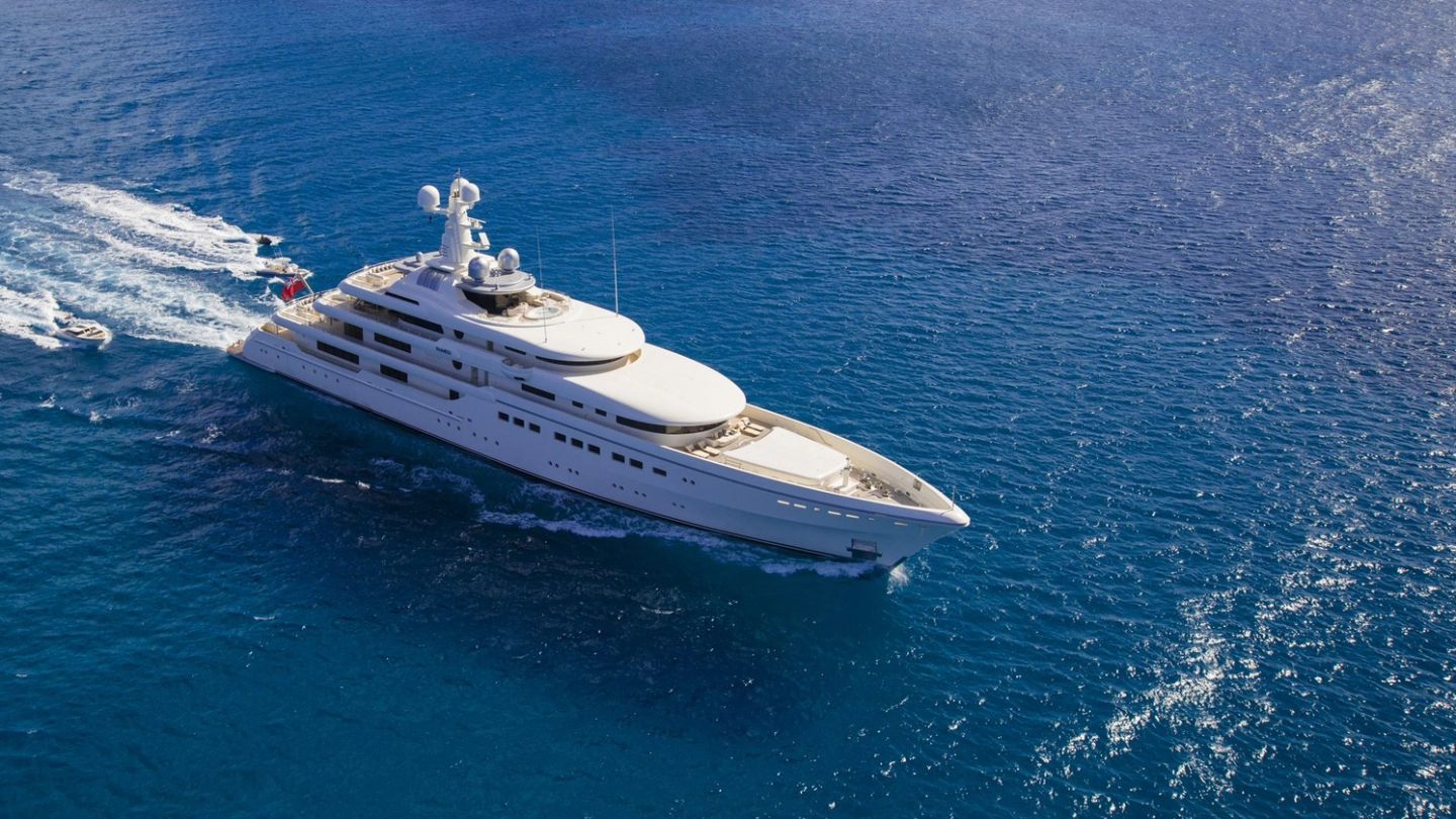 Majestic, stately and refined, ROMEA is a yacht like no other