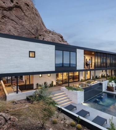 With this Red Rocks Ranch, you can live in your very own desert oasis