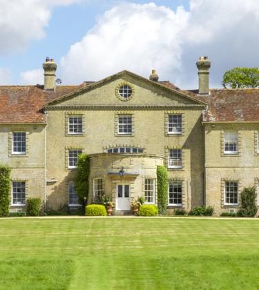 If you’re looking for the ultimate English country manor, we’ve found it