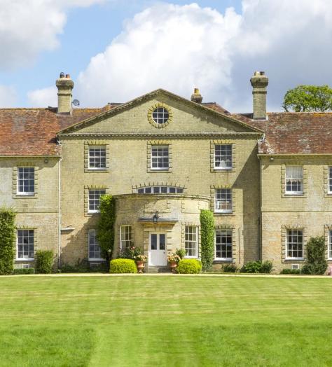 If you’re looking for the ultimate English country manor, we’ve found it