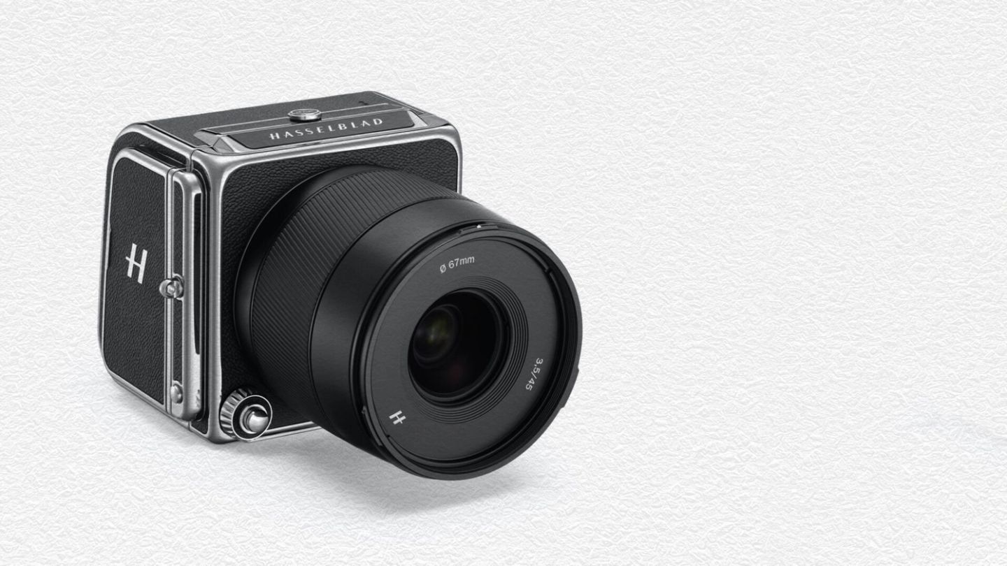 Editor’s Picks: Hasselblad Camera, Cocktail Stirrer and 007 Aston Martin
