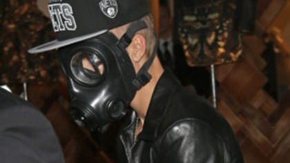 10 Worst Dressed Men of 2013