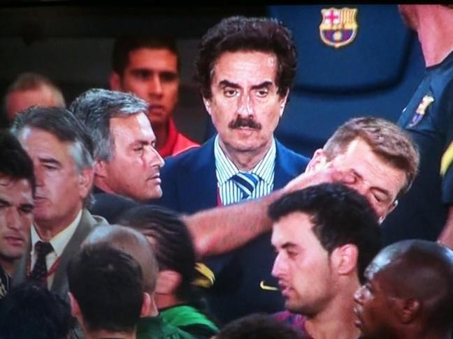 mourinho-vs-tito-vilanova-eye-attack-barcelona-coach