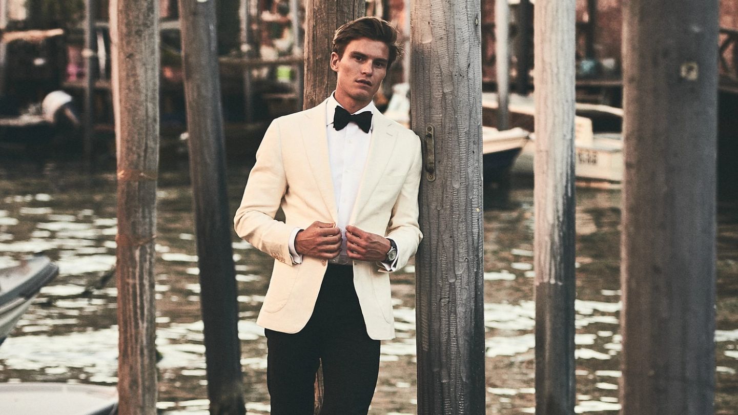 Oliver Cheshire showcases the best of AW18 eveningwear