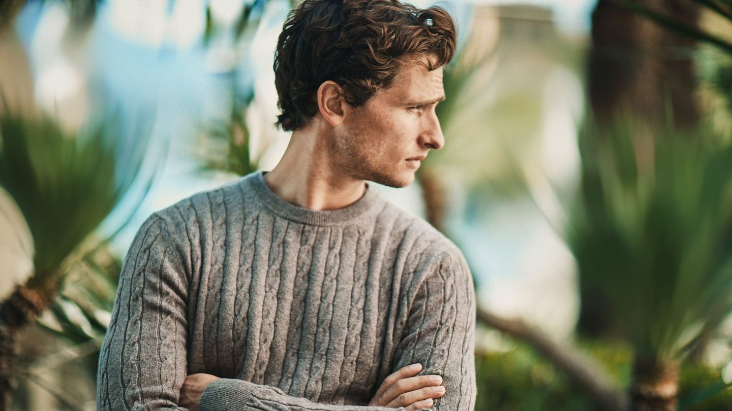 These are the 5 best cashmere jumpers for men
