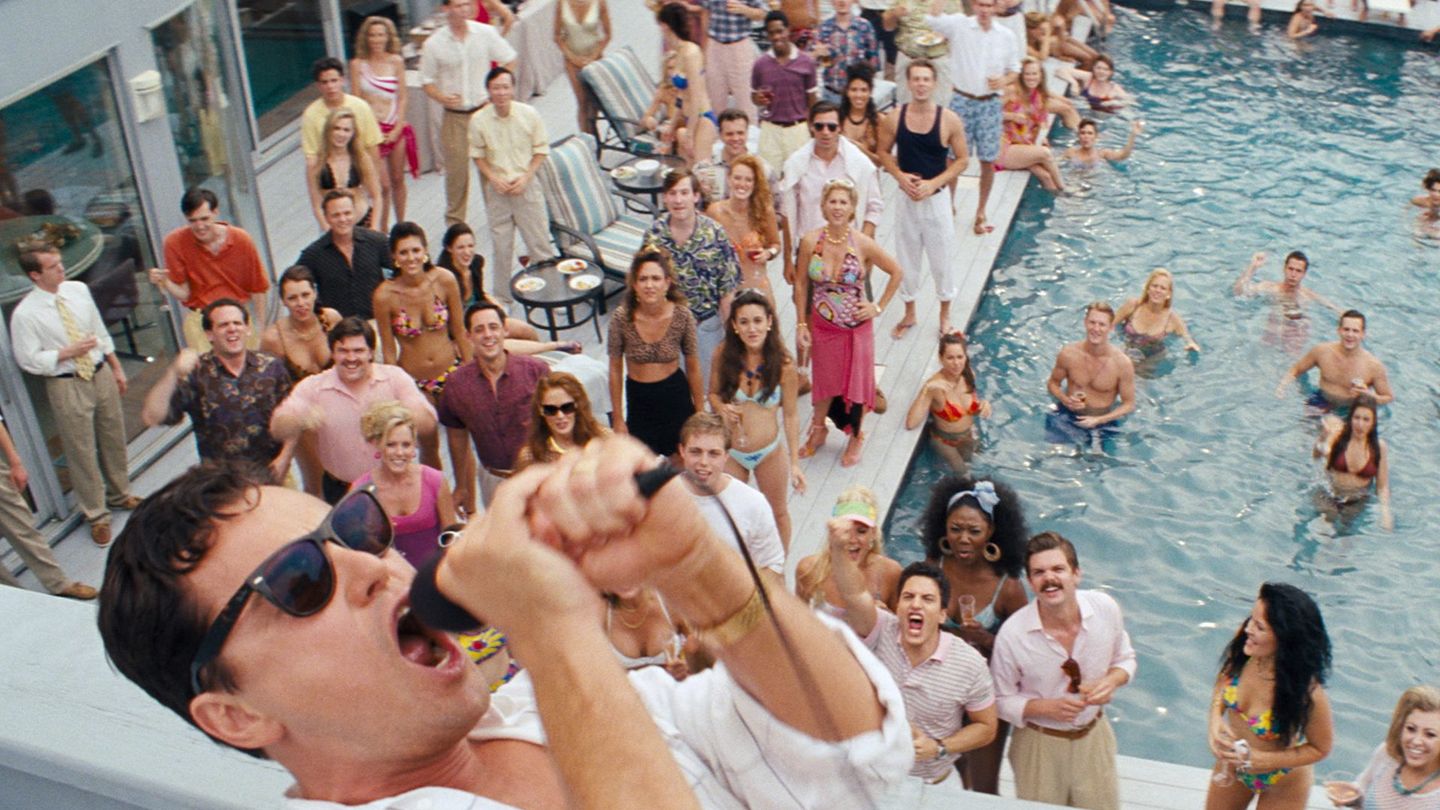 How to throw the ultimate house party
