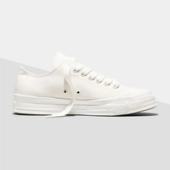 Chuck Taylor Throwback
