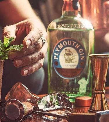 Cocktail of the Week: The Plymouth Gin Pennant