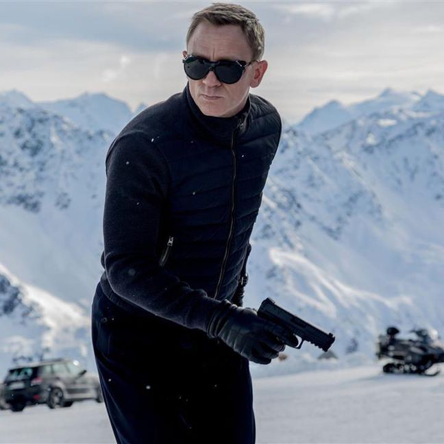 Tom Ford 'Snowdon' sunglasses worn by Daniel Craig as James Bond