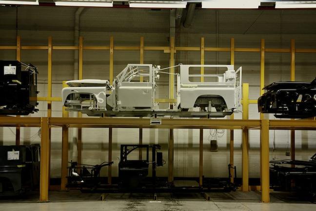 LR_DEF_Manufacturing_Decant_060115_06