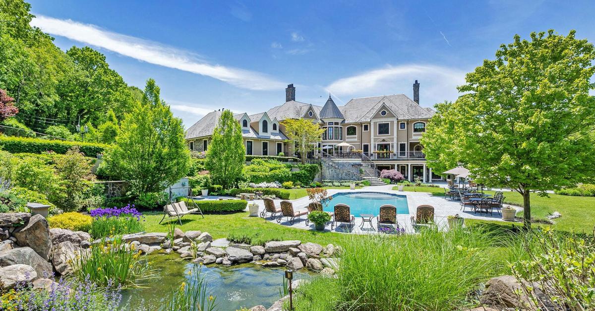 Step inside Jordan Belfort's mansion from The Wolf Of Wall Street | The Gentleman's Journal