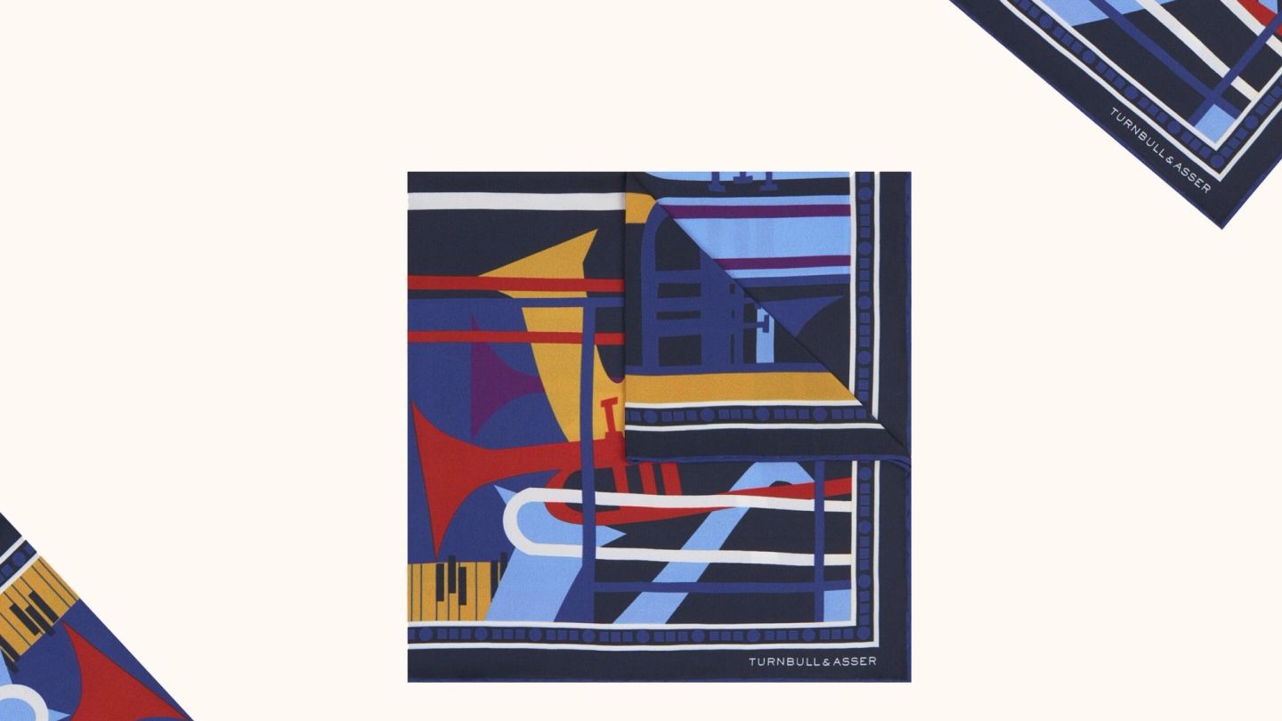 Editor’s Picks: Leica Camera, Wireless Speaker and a Complete Calendar GMT